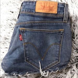 Levi’s shorts